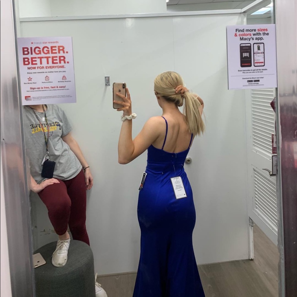 Prom Dress - Picture 3 of 4